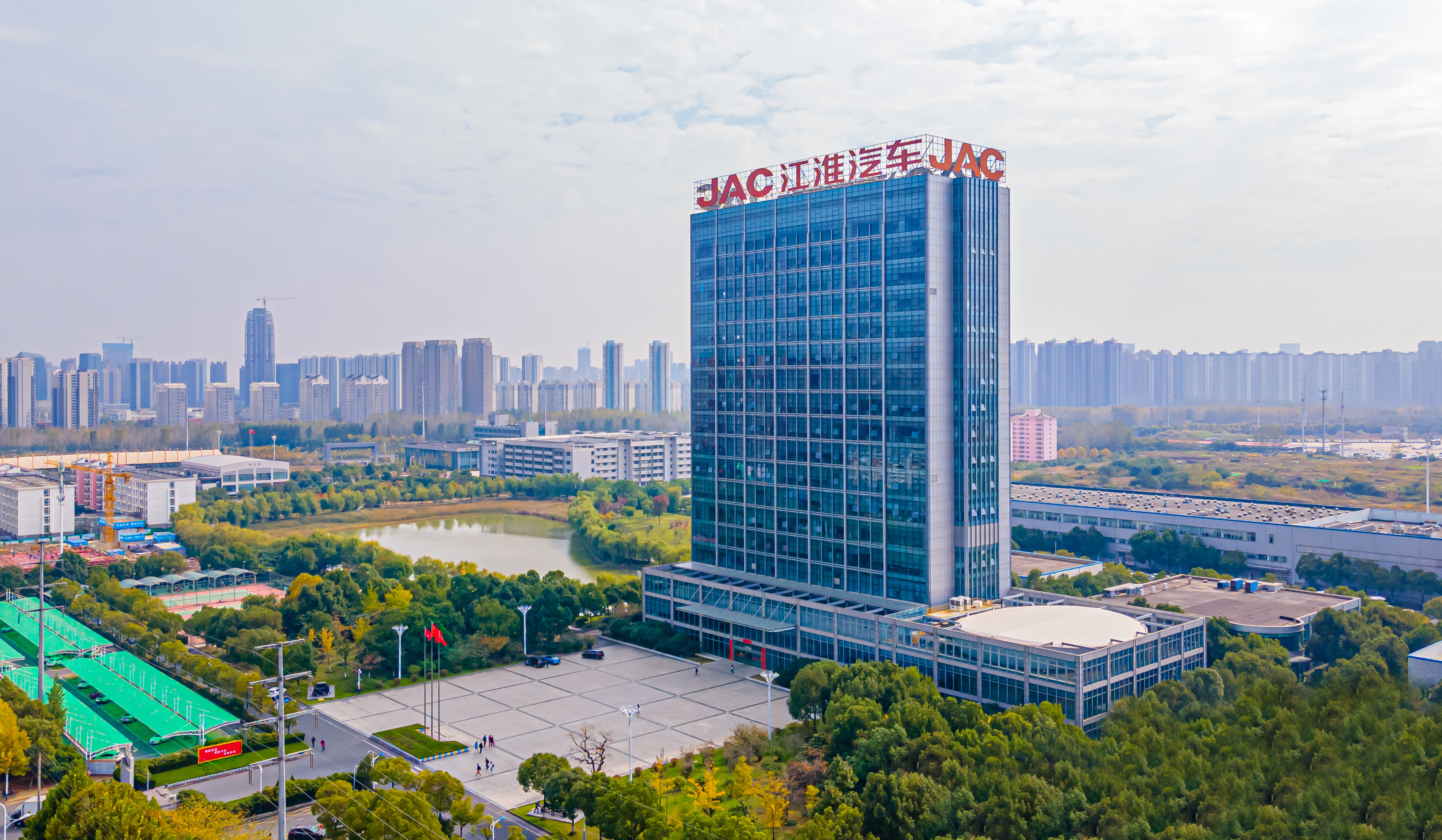 献礼60周年，品牌一连向上！AG旗舰厅连获多项品牌殊荣