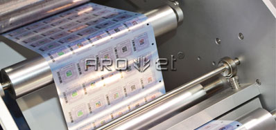 宽幅喷码机在卷装资料上运作更出多